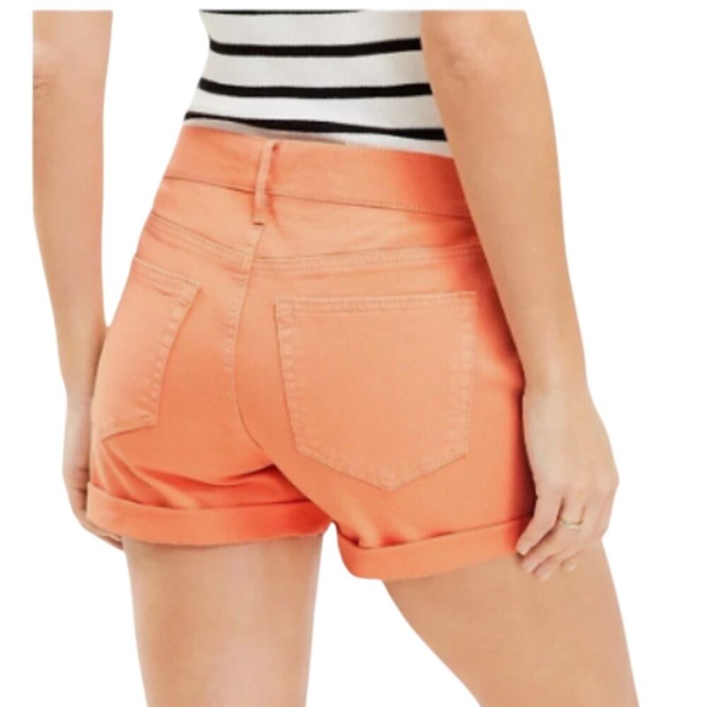 White House Black Market 5" Denim Short Melon NWT Size 2 - Picture 2 of 3